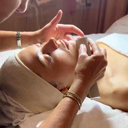 DERMAFLASH Sonic Dermaplaning